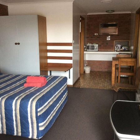 Kardinia Park Motel Джилонг Екстериор снимка