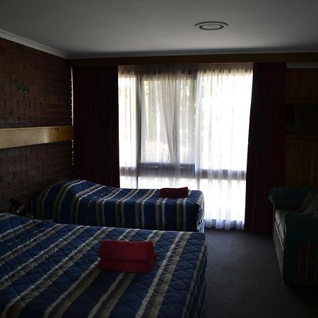 Kardinia Park Motel Джилонг Екстериор снимка