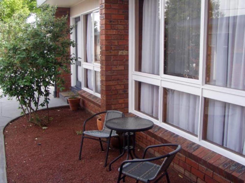 Kardinia Park Motel Джилонг Екстериор снимка