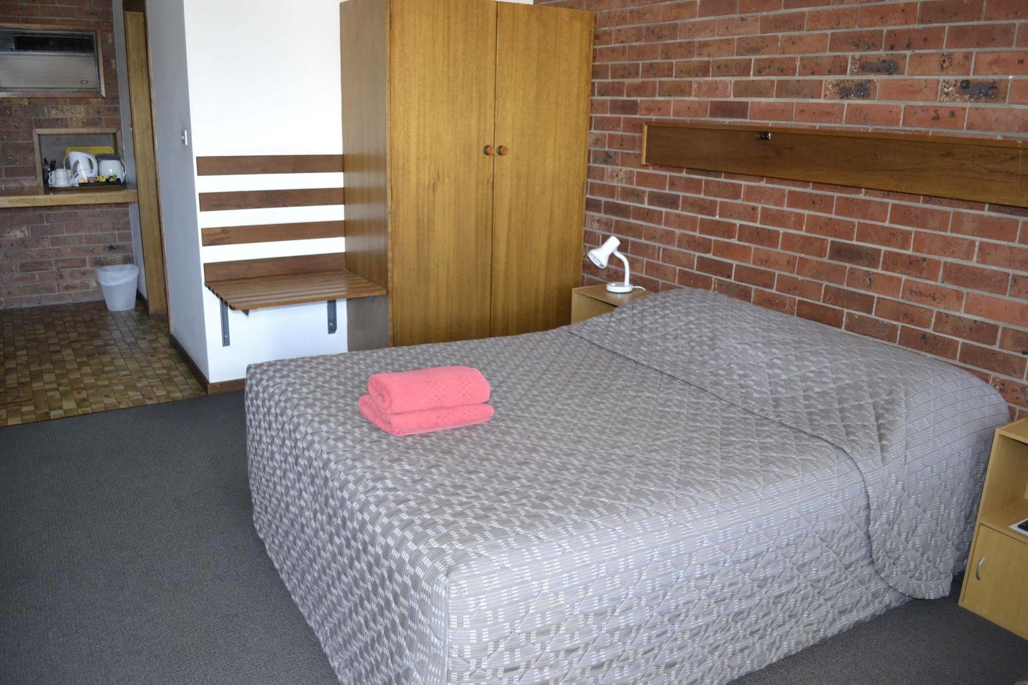 Kardinia Park Motel Джилонг Екстериор снимка
